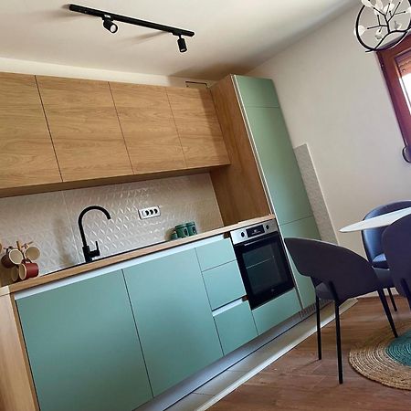 Modern In Center Apartment Zabljak  Exterior photo